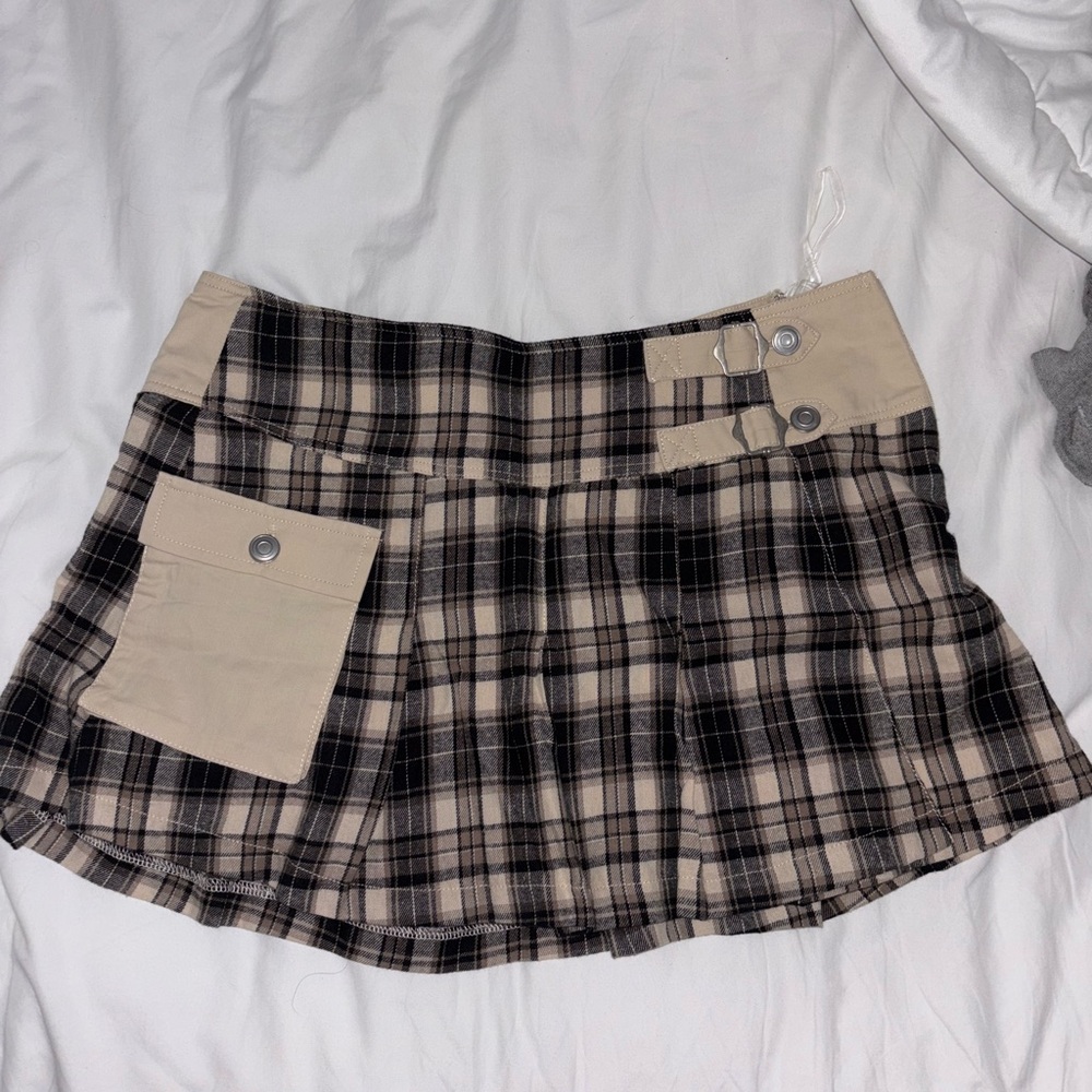 NEW plaid skirt